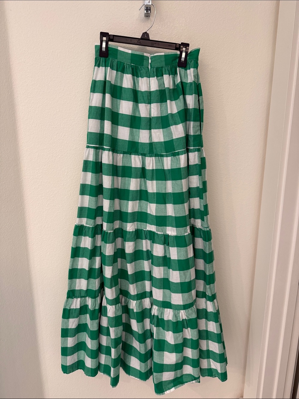 Aura Green and White Tiered Maxi Skirt - Picture 4 of 5